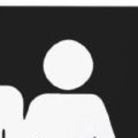 Meet your Posher, Amanda - Picture 2 of 2